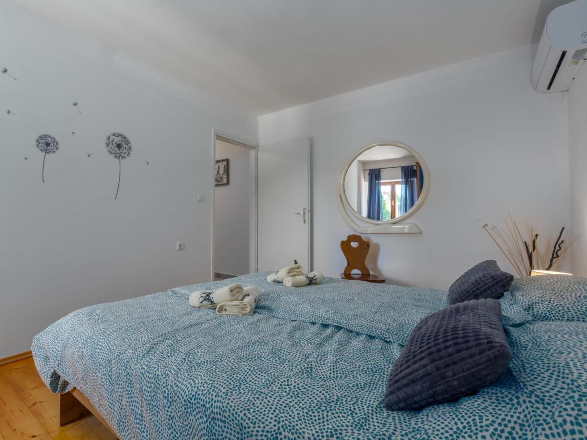 Holiday Home Villa Lucky By Interhome Бъртонигла Екстериор снимка