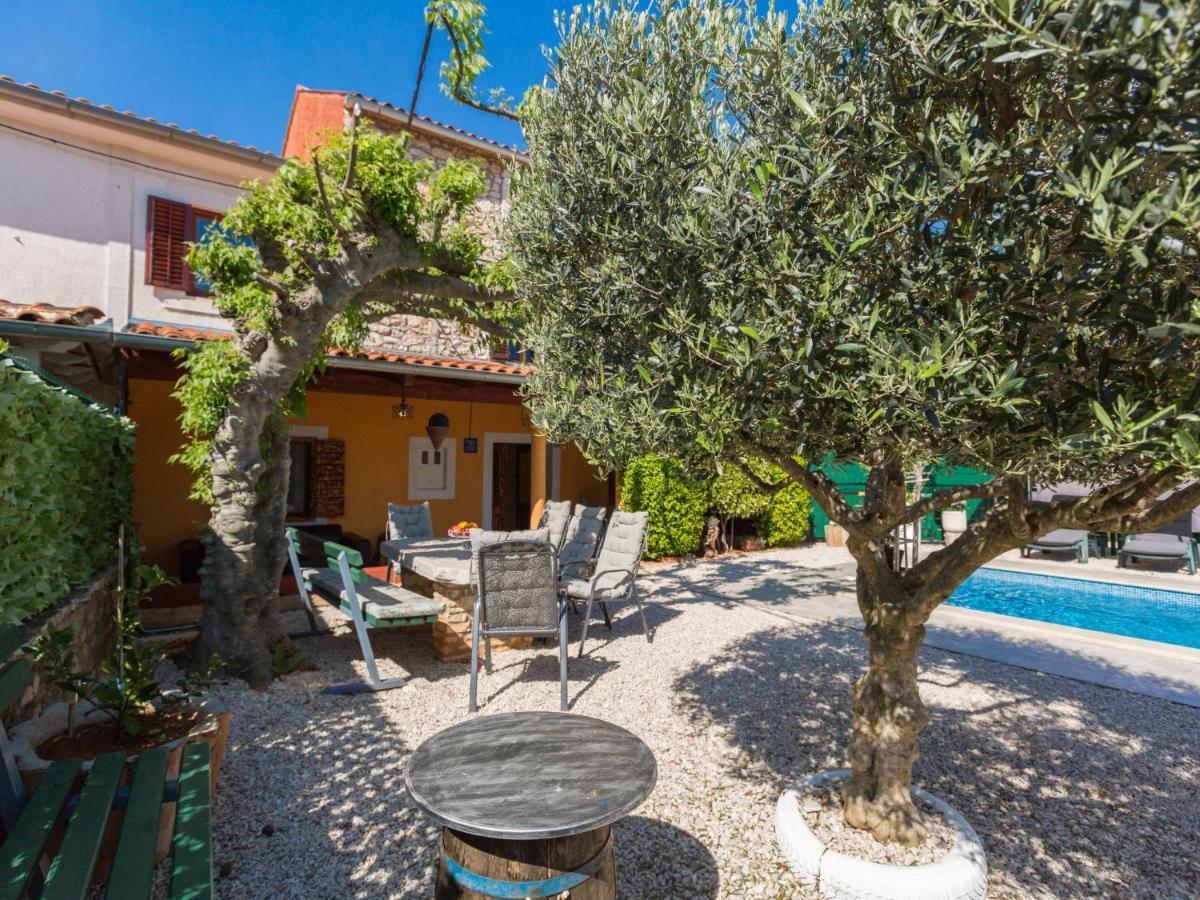 Holiday Home Villa Lucky By Interhome Бъртонигла Екстериор снимка